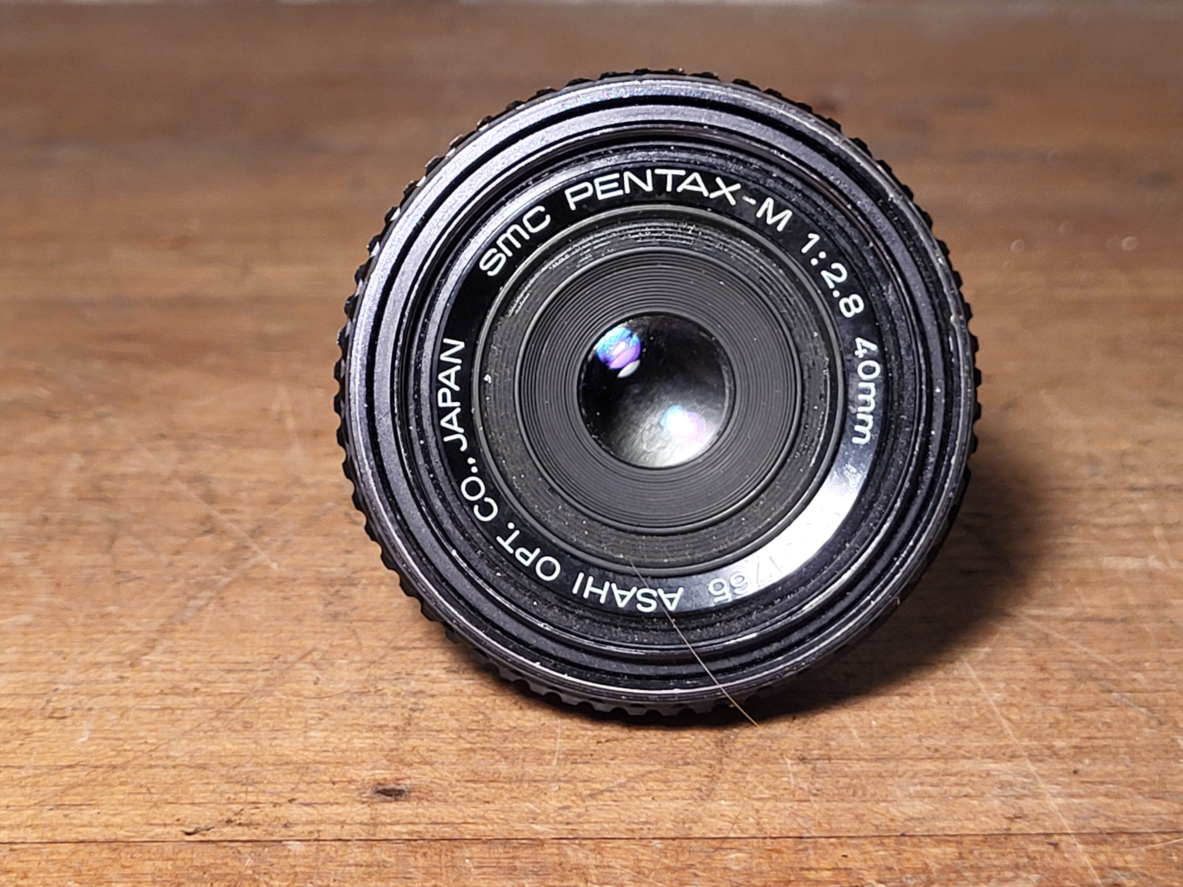 SMC Pentax-M 40mm f/2.8 Pancake Lens – Pentax K-mount – vintage analoge camera bij De Majum Rotterdam
