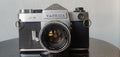 Yashica J-3 35mm SLR camera met Auto Yashinon 2/5cm lens – M42 mount – vintage analoge camera bij De Majum Rotterdam
