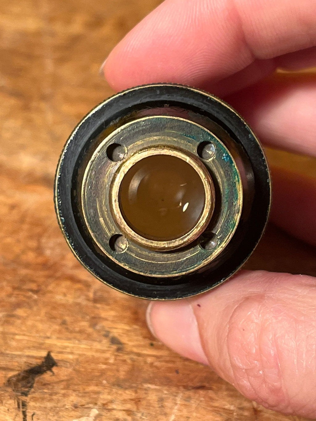 SOM Berthiot Paris Cinor B 1.9/35mm Cine Lens met zonnekap