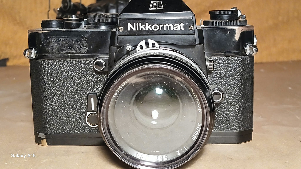 Nikkormat EL analoge spiegelreflexcamera met Nikkor 50mm f/2-objectief – foto 2