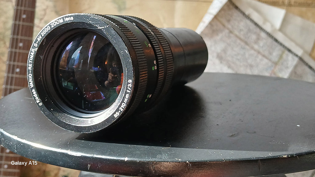 Kodak Vario-Retinar S-AV 2000 85–210mm f/3.9 projectiezoomlens – foto 1