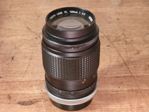 Canon FL 135mm Telelens voor Canon FL/FD Mount – vintage analoge camera bij De Majum Rotterdam