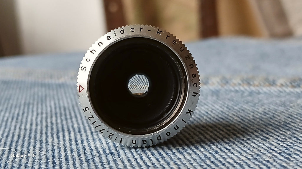 Schneider-Kreuznach Kinoplan 12,5mm f/2.7 vintage cinelens – foto 1 van 3