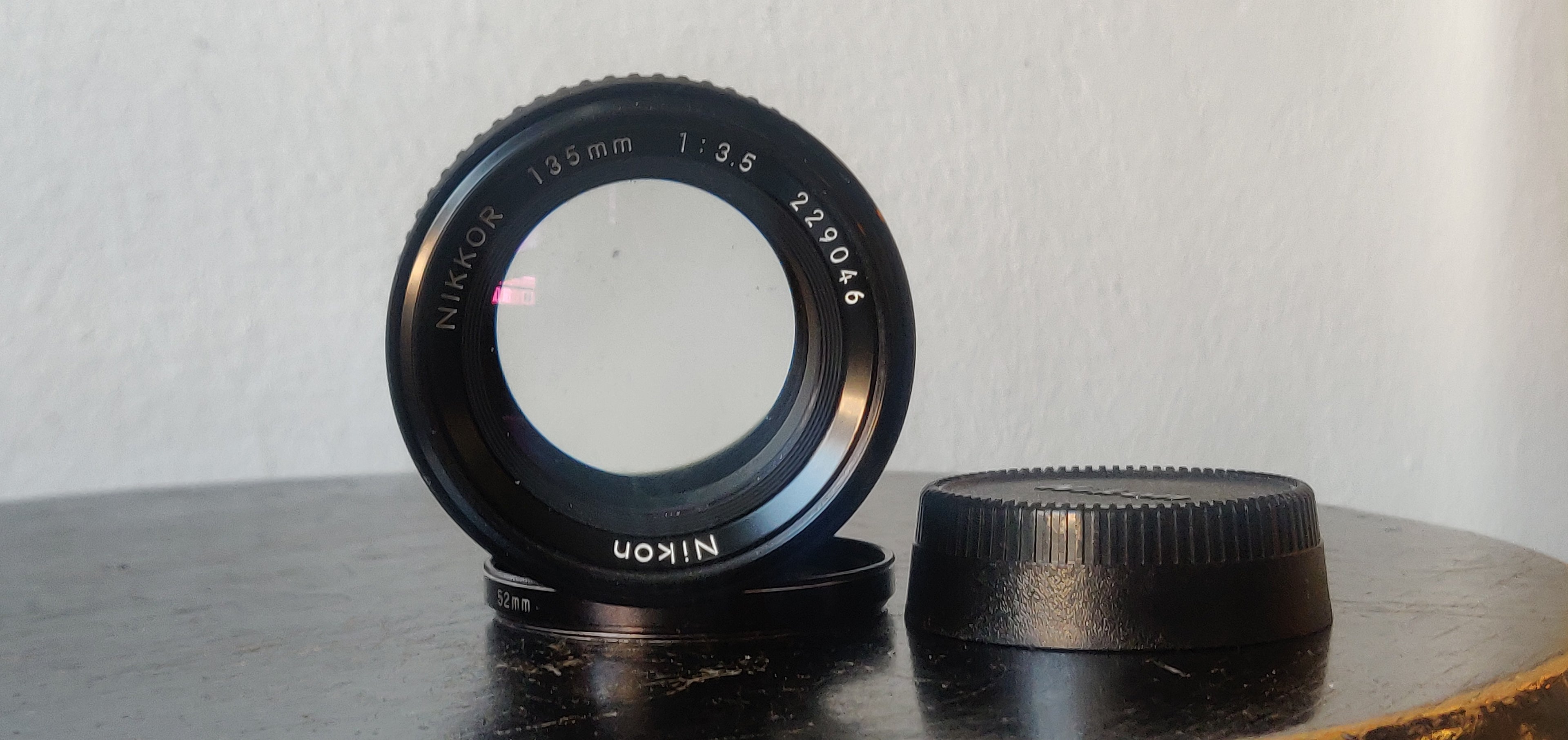 Nikon Nikkor-Q Auto 3.5/135mm lens – vintage analoge camera bij De Majum Rotterdam
