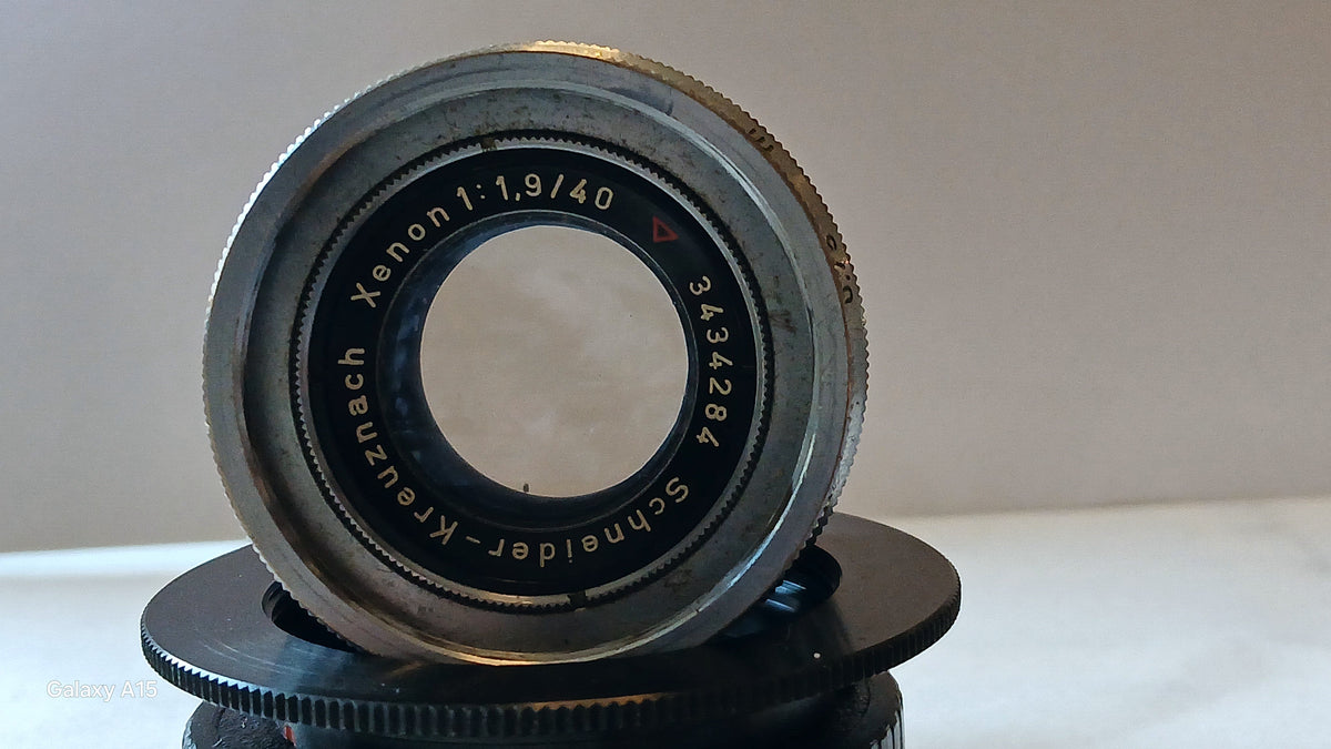 Schneider-Kreuznach Xenon 40mm f/1.9 lens met Robot M26-vatting – foto 1 van 3
