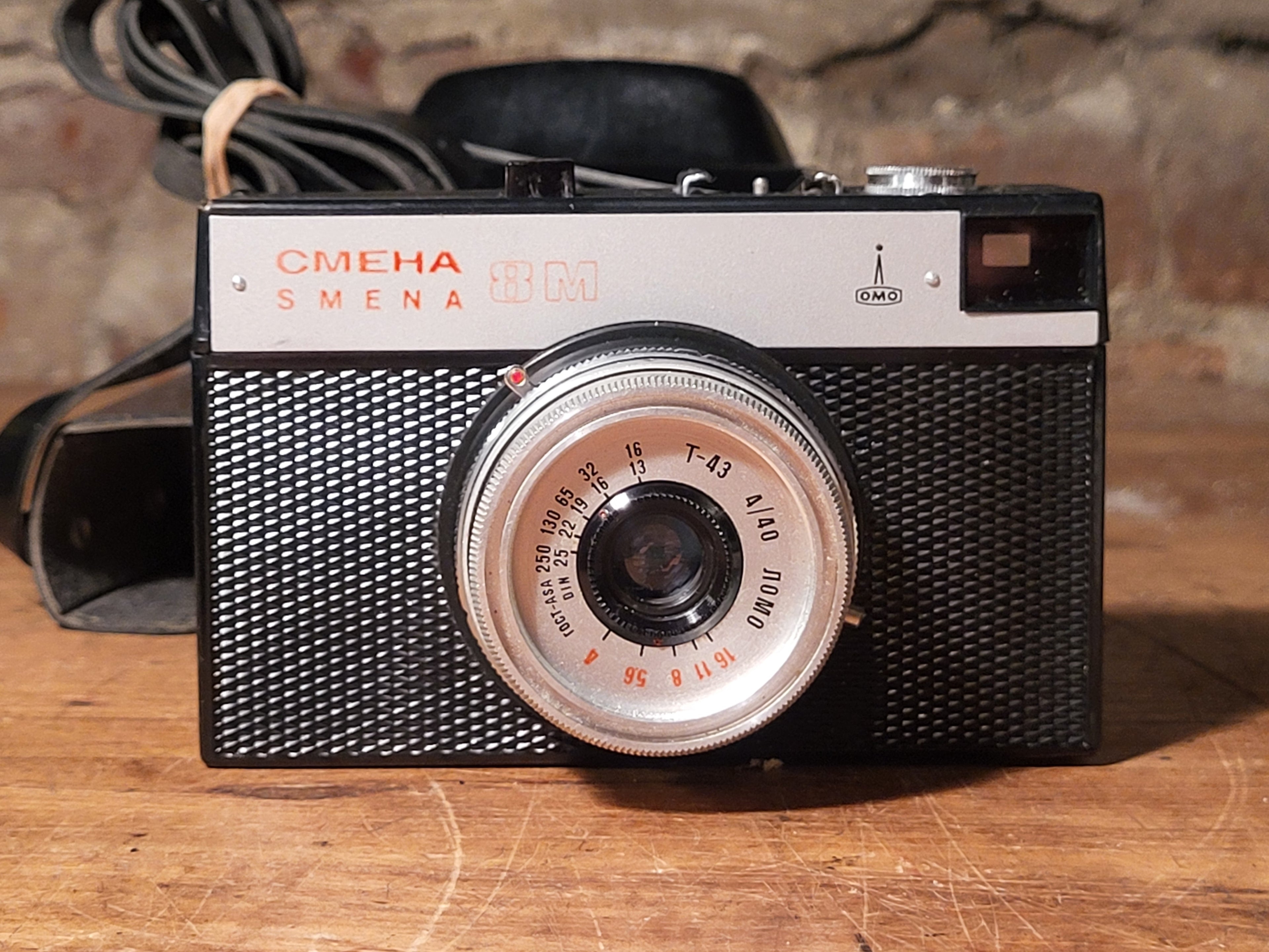 Smena 8M 35mm analoge camera met T-43 40mm f/4 lens – vintage analoge camera bij De Majum Rotterdam