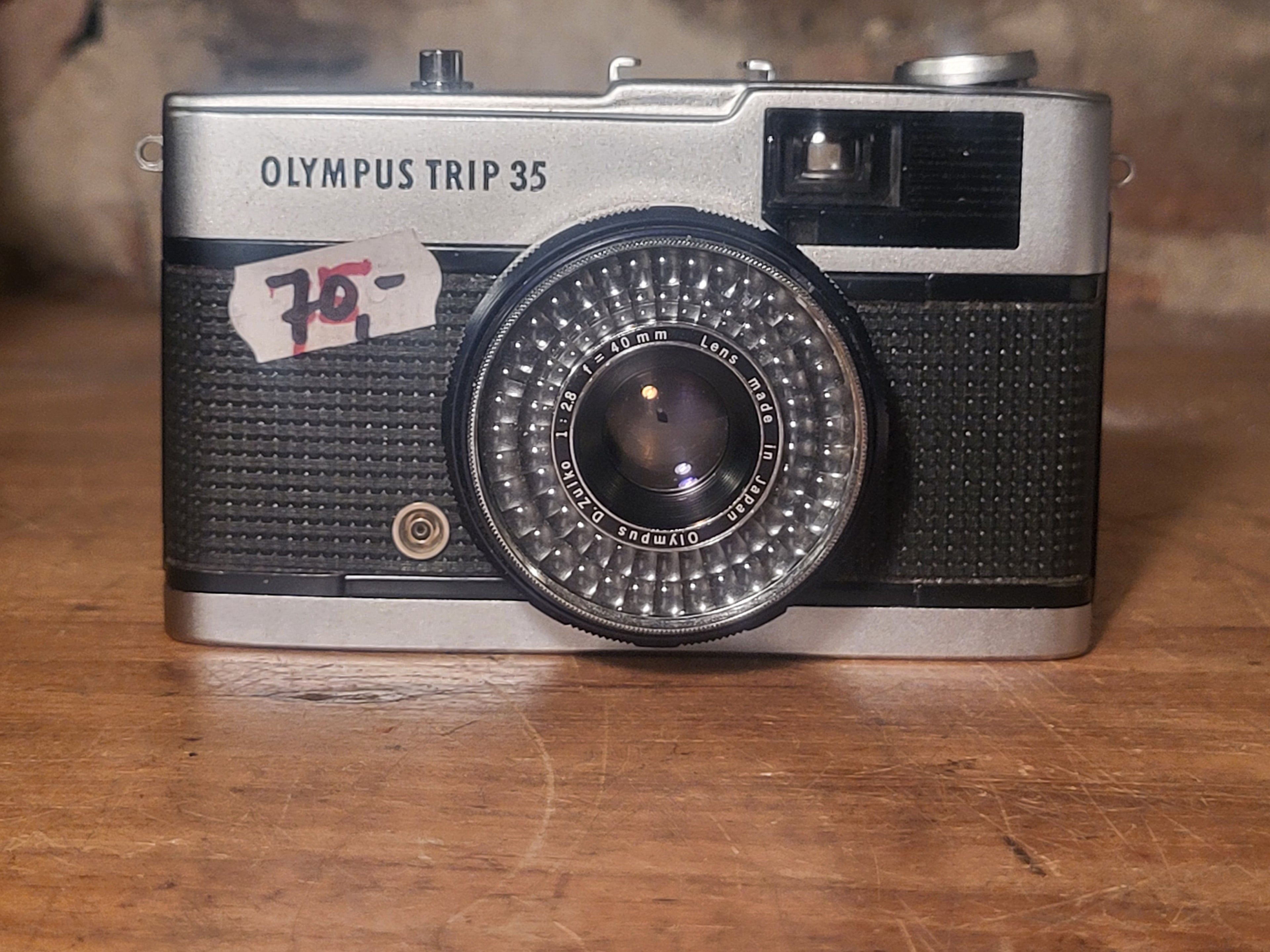 Olympus Trip 35 compactcamera – vintage analoge camera bij De Majum Rotterdam