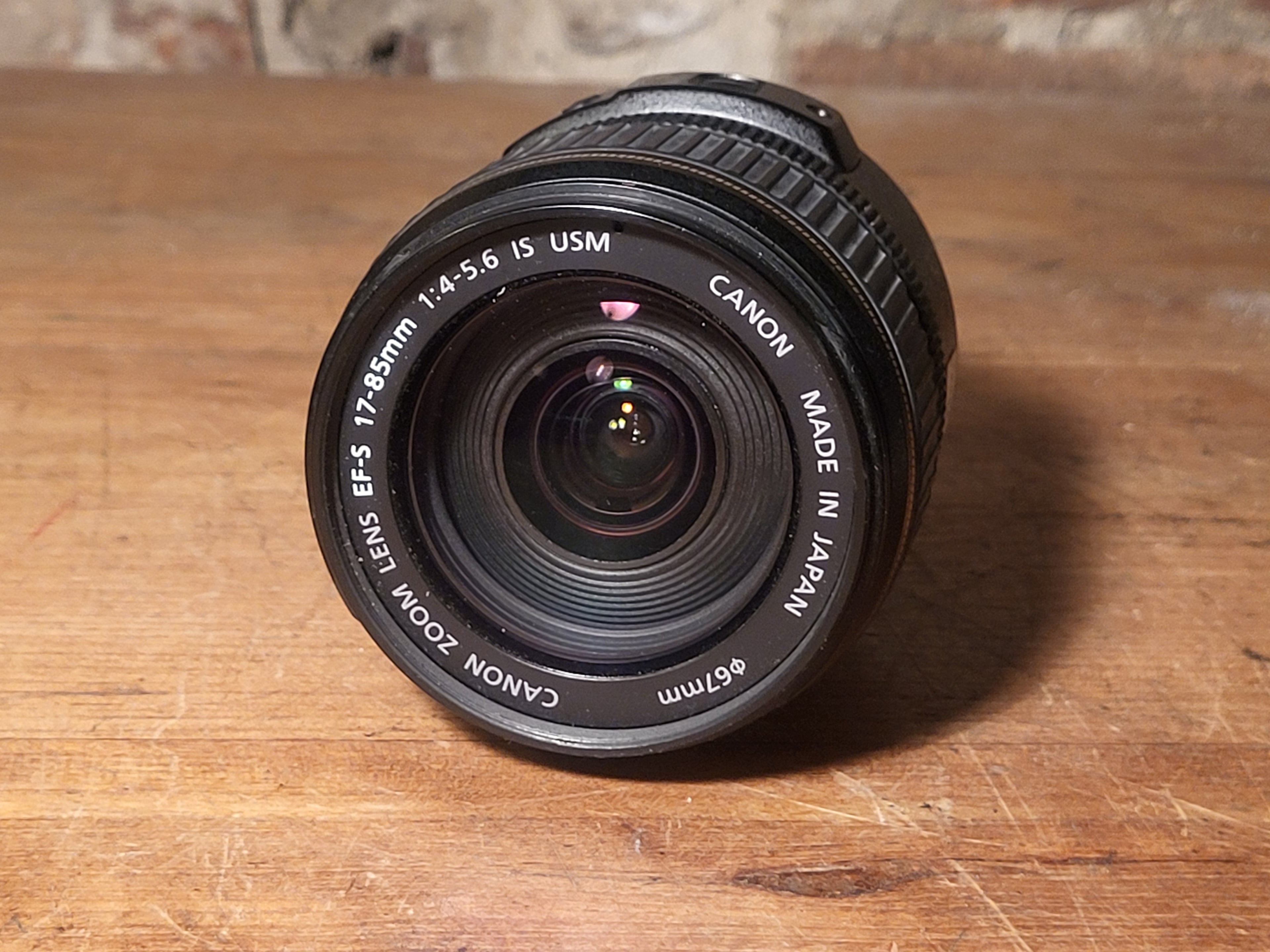 Canon EF-S 17-85mm f/4-5.6 IS USM zoomlens – vintage analoge camera bij De Majum Rotterdam
