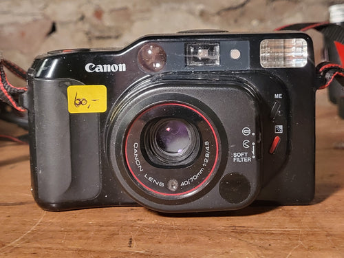 Canon Top Twin 35mm analoge compactcamera met 40/70mm twin lens – vintage analoge camera bij De Majum Rotterdam
