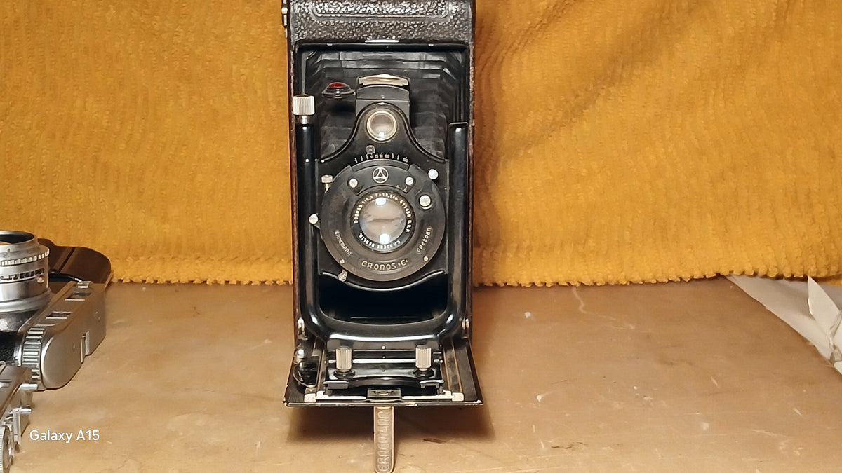 Ernemann Heag Folding Plate Camera – C.P. Goerz Berlin Dogmar 13.5cm f/6.3 – Cronos C – foto 1