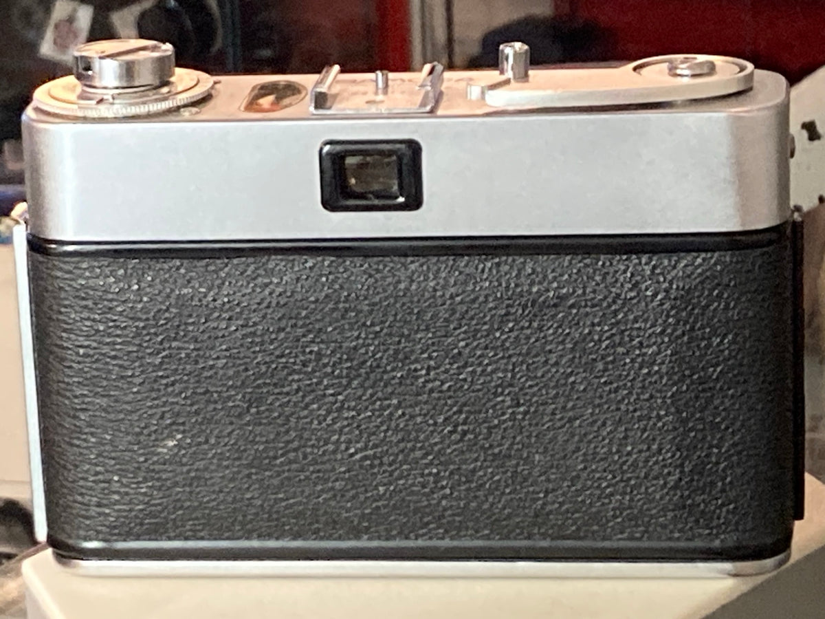 Achterzijde van de Samoca LE-II camera