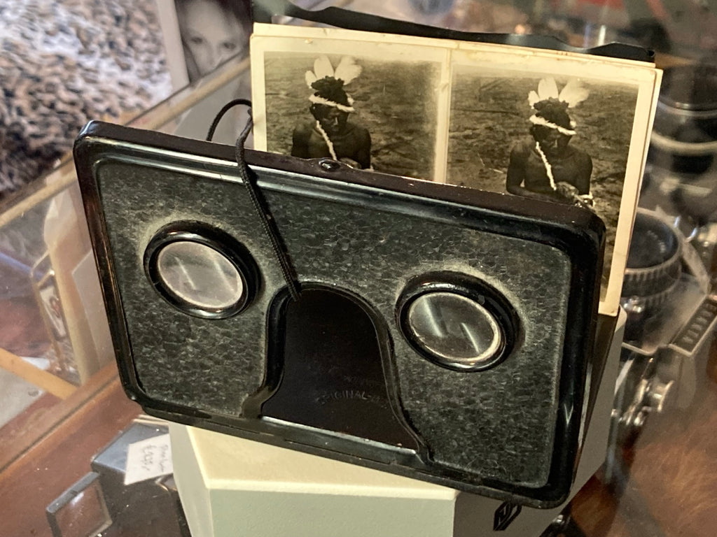Original Indupor stereoscoop met stereofoto's - aanzicht